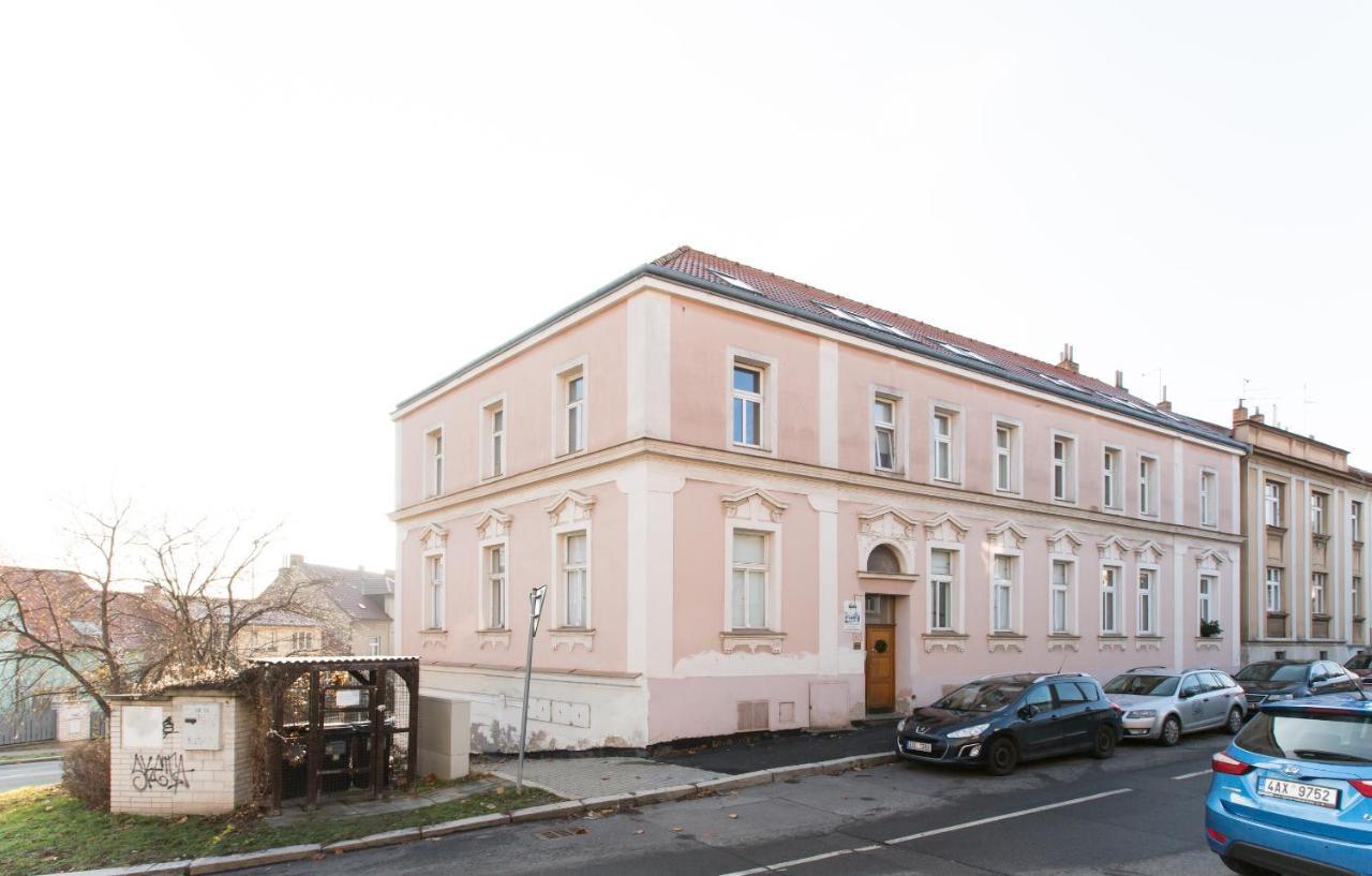 Jane'S Charming Apartment Prag Exterior foto